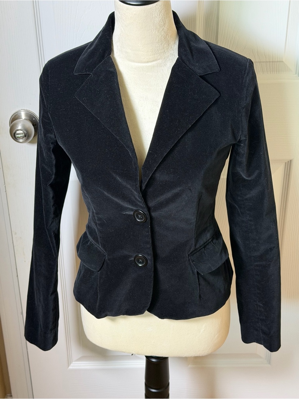 attention Black Velvet Notch Lapel Blazer